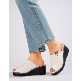 Chinelos de cunha Shelovet brancos de mulher 1