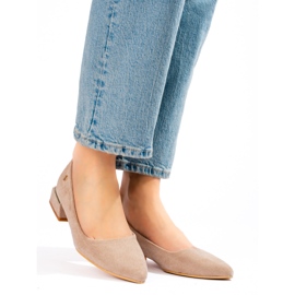 Sabrinas femininas de salto baixo em camurça bege, Vinceza 2