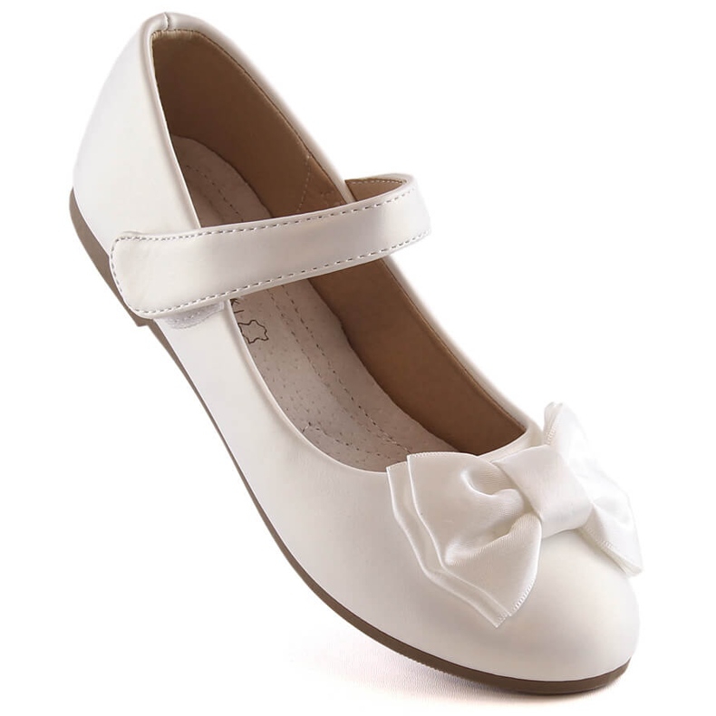 Bailarinas de primeira comunhão para meninas com laço de velcro branco Potocki BB23009 1 Bailarinas de primeira comunhão para meninas com laço de velcro branco Potocki BB23009 1