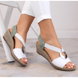 Sandálias de cunha femininas confortáveis ​​Rieker 624H6-80 branco 1