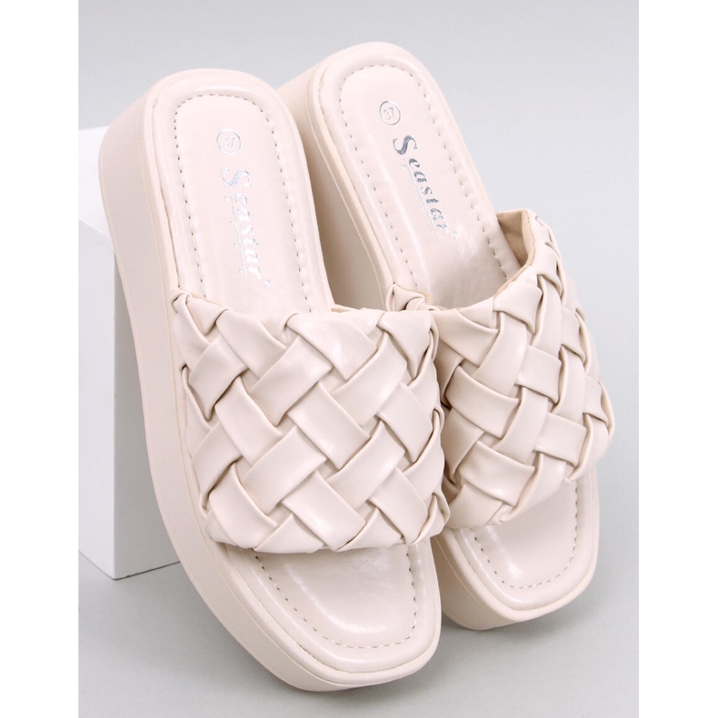 BM Inaba Sandália de cunha bege 1