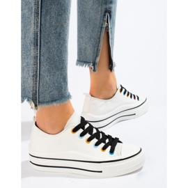 Tênis feminino na plataforma Shelovet branco 2