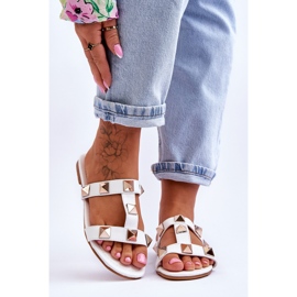 Sandálias Femininas Com Tachas Grandes Brancas Mercure branco 1