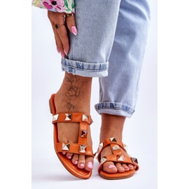 Chinelos femininos Mercure laranja com tachas grandes 1