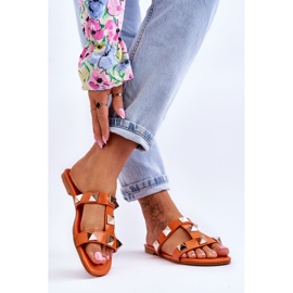 Chinelos femininos Mercure laranja com tachas grandes 2