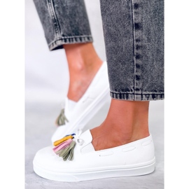 Salma Tênis primavera branco com franjas 1