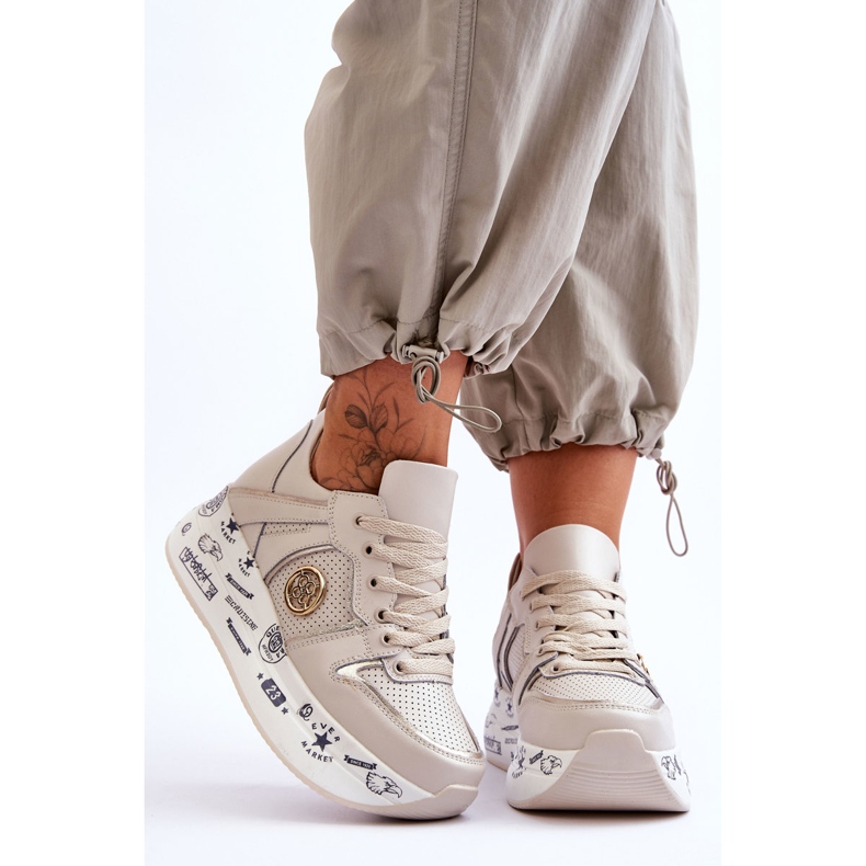 PE1 Tênis de couro feminino On A Chunky Platform Beige Astúrias bege 1