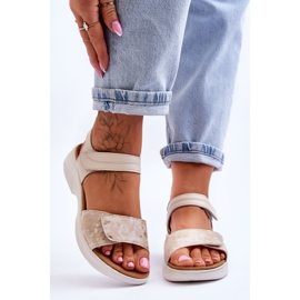 PE1 Sandália feminina com velcro confortável bege-dourado Grace 1