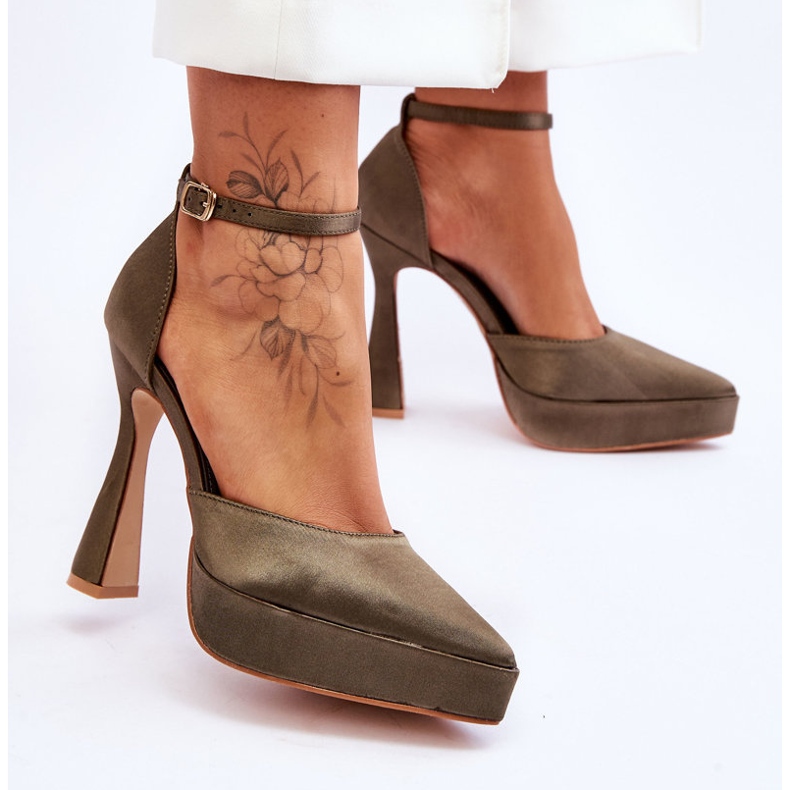 Bombas da moda em um salto alto largo verde escuro Loucura 2