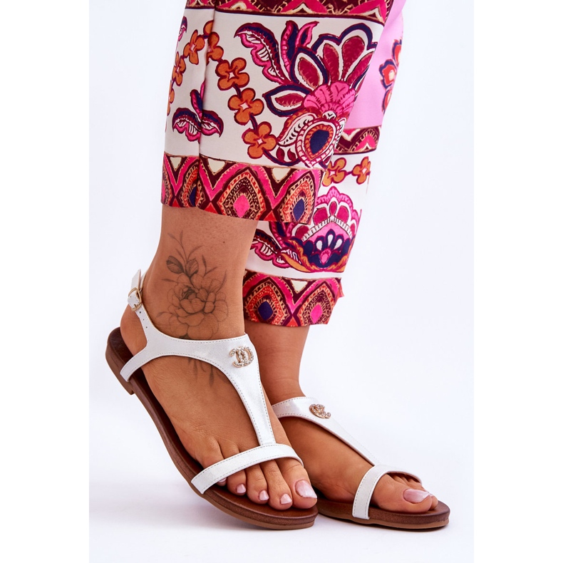 Sandália rasa com decoração S.Barski KV-5541-45 prata 1