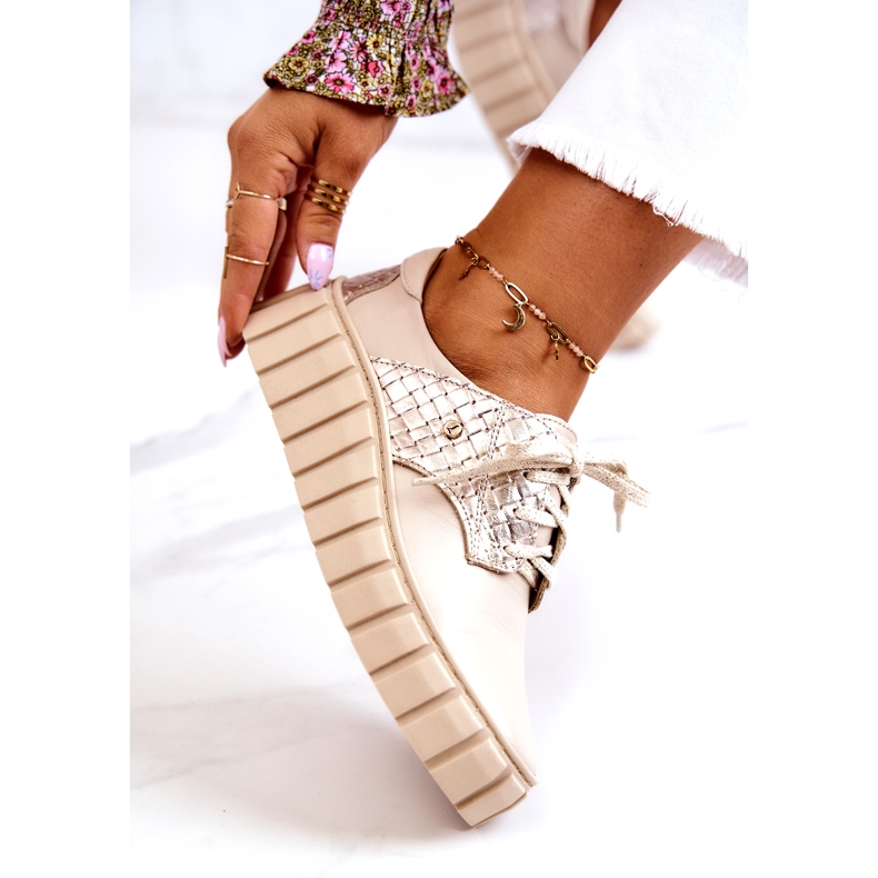 Lemar Sapatos de couro bege e dourado em plataforma 4