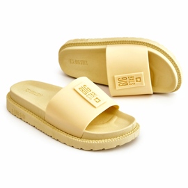 Chinelos femininos Big Star JJ274A305 Amarelo 3
