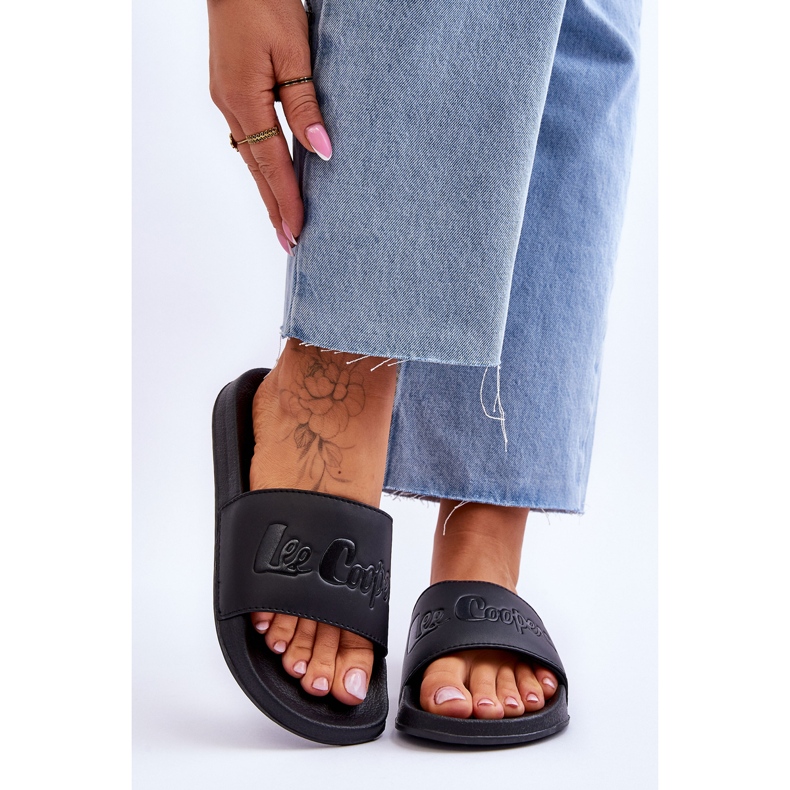 Chinelos femininos Lee Cooper LCW-23-42-1732 claros pretos 1