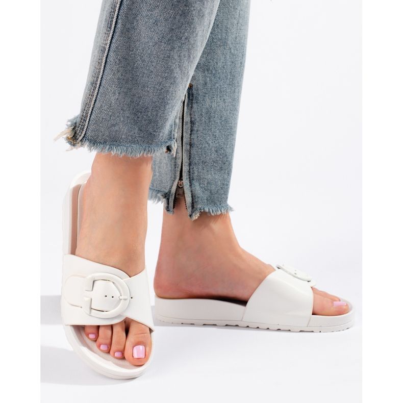 Shelovet sliders brancos com fivela 1