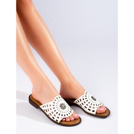 W. Potocki Chinelos brancos vazados para mulher da Potocki 1