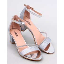 Sandália salto baixo Altidore Prata 1