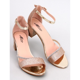 BM Sandália salto baixo Altidore Gold dourado 1