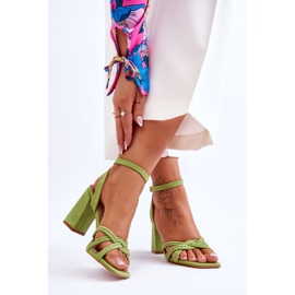 Sandálias Clássicas De Camurça Verde Bernett 2 Sandálias Clássicas De Camurça Verde Bernett 2