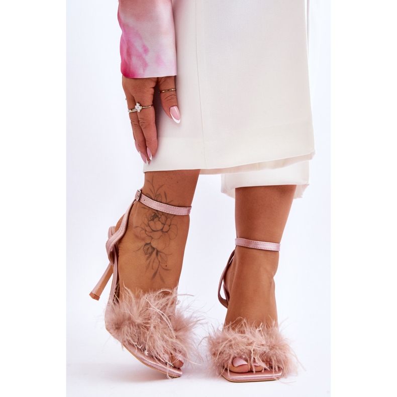 FB2 Sandália feminina de penas Tiffany nude rosa 1
