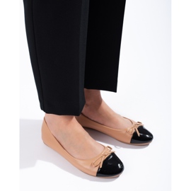 Bailarinas de mulher com laço Shelovet bege 1