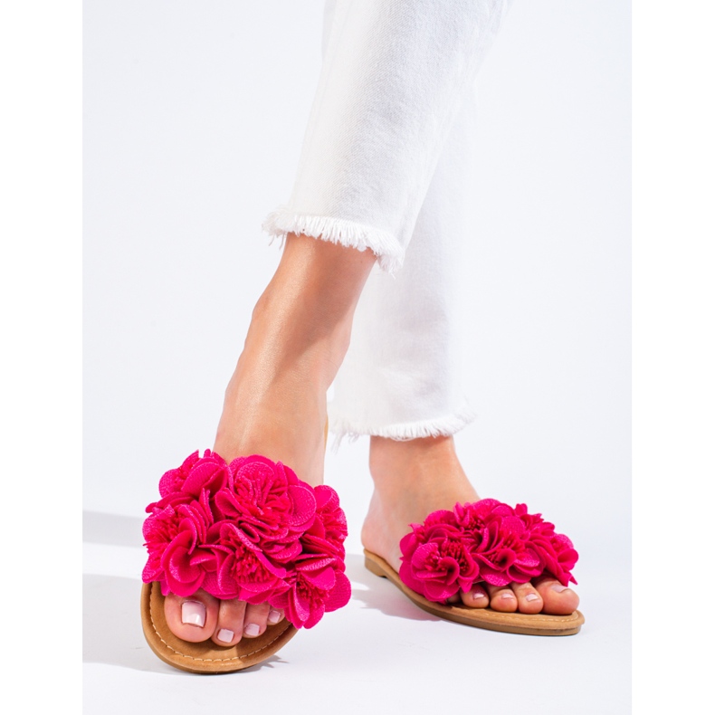 Chinelos rosa de mulher com flores Shelovet 2