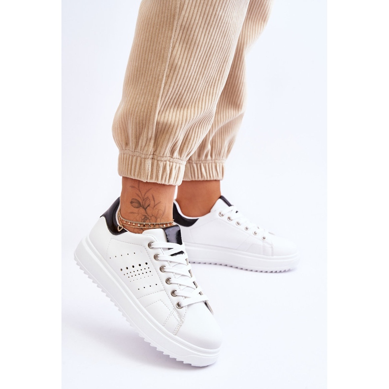 Sapatos esportivos femininos branco e preto Seja o primeiro! 2