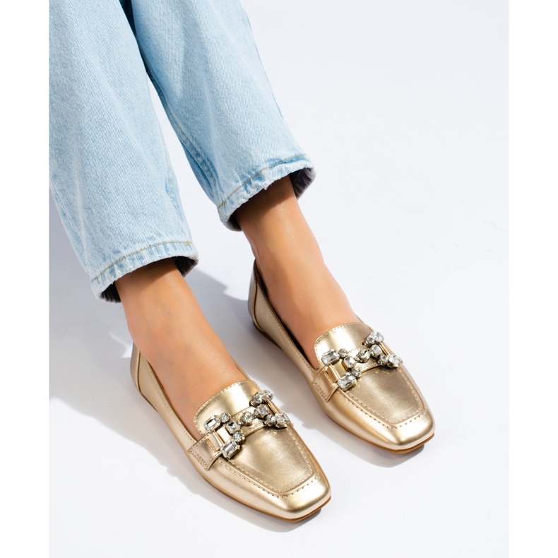 Mocassins dourados de mulher com aplicações Shelovet 1