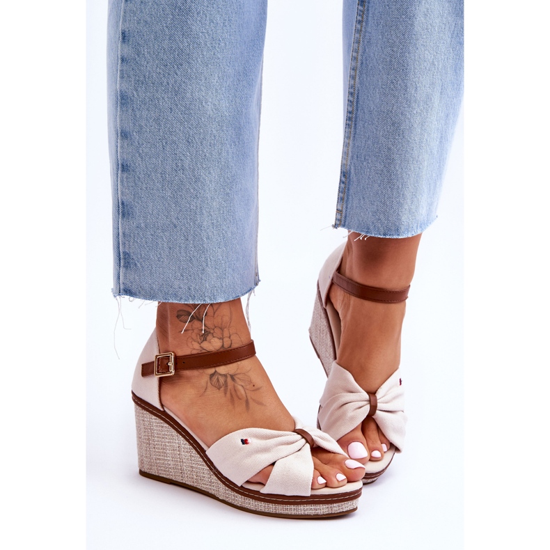 PS1 Sandálias Femininas com Cunha Trançada Bege Judith 1