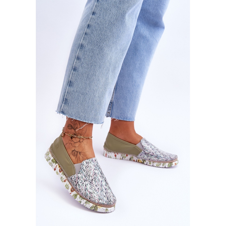 Sapatos femininos de couro sem cadarço Maciejka 03512-51 verde 2