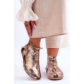 Botas Maciejka de couro claro 03426-42 ouro dourado 1