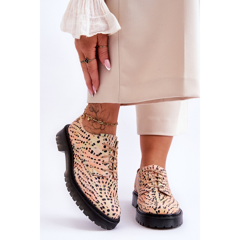 Sapatos femininos de couro Oxford Maciejka 04087-18 laranja-preto 1