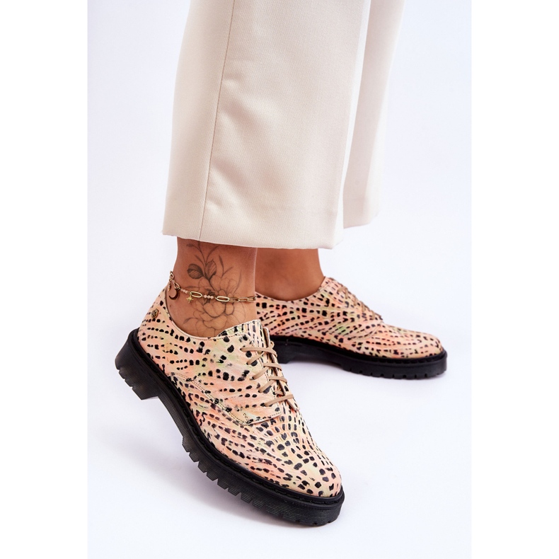 Sapatos femininos de couro Oxford Maciejka 04087-18 laranja-preto 2