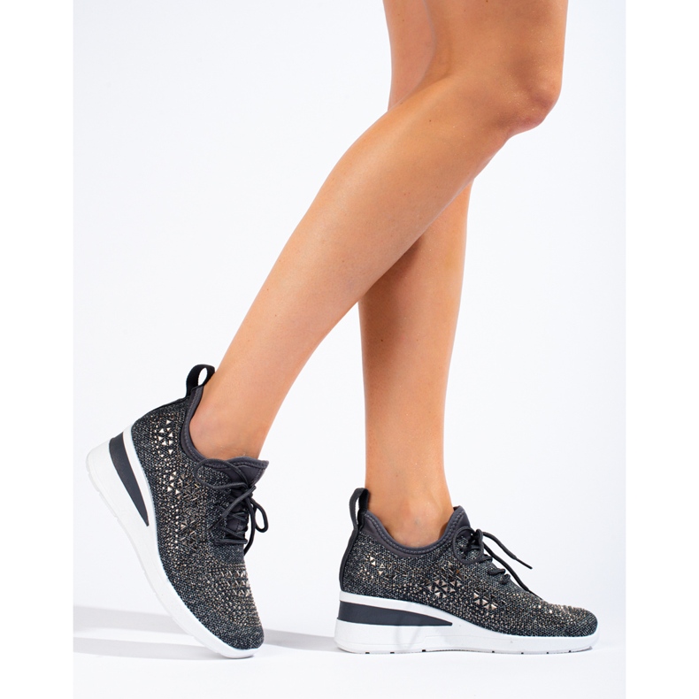 Tênis plataforma preto Shelovet. cinza 1