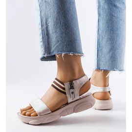 Sandália esportiva bege metalizada Parsip 1