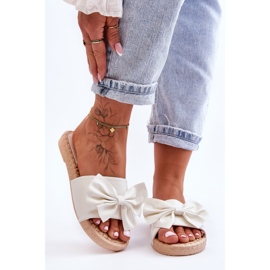 FK1 Chinelos femininos da moda com laço Estera branco 1 FK1 Chinelos femininos da moda com laço Estera branco 1