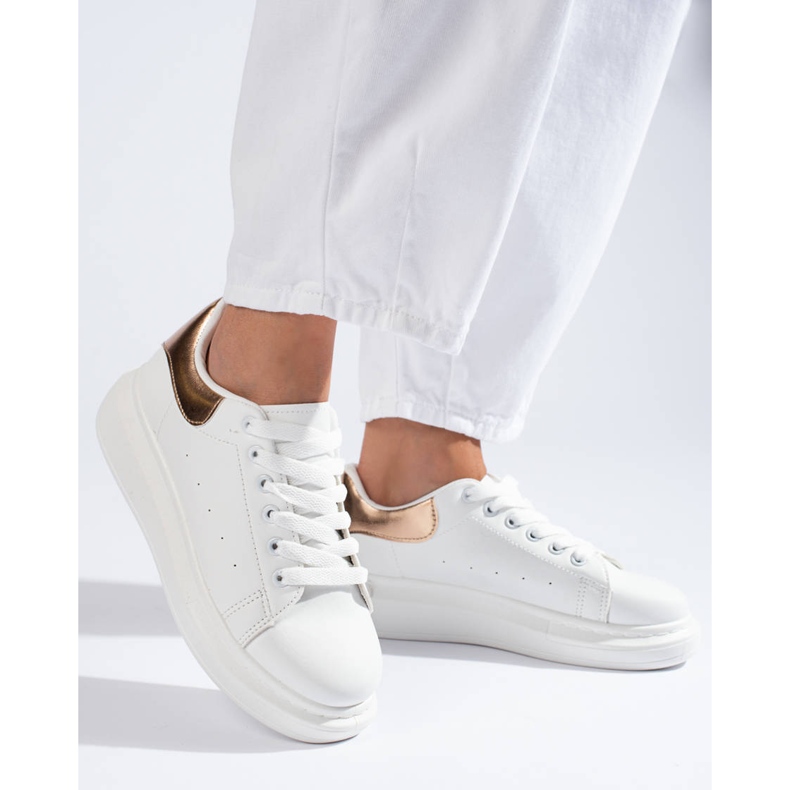 Sapatos desportivos brancos de mulher Shelovet 2